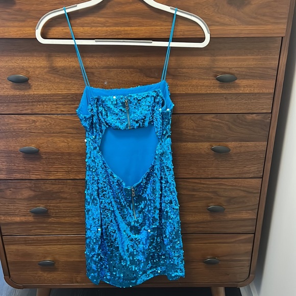 Alice + Olivia Nelle Spaghetti Strap Sequin Dress - Picture 3 of 6